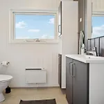 4 Bedroom In *
