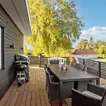 4 Bedroom In Бёркоп