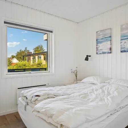 4 Bedroom In