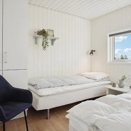 4 Bedroom In Holiday home Borkop