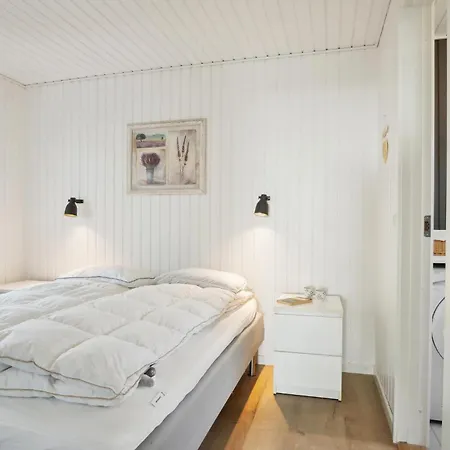 4 Bedroom In Borkop