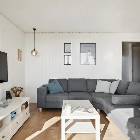 Holiday home 4 Bedroom In *