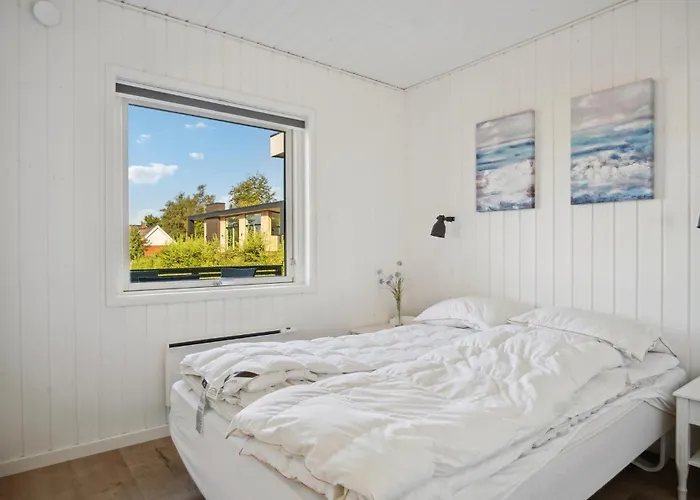 4 Bedroom In