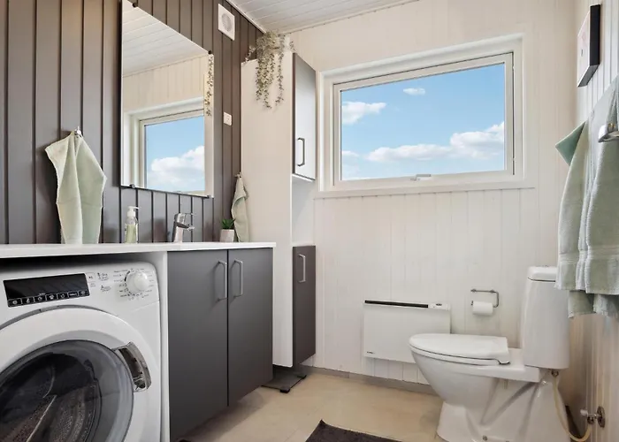 4 Bedroom In Casa vacanze
